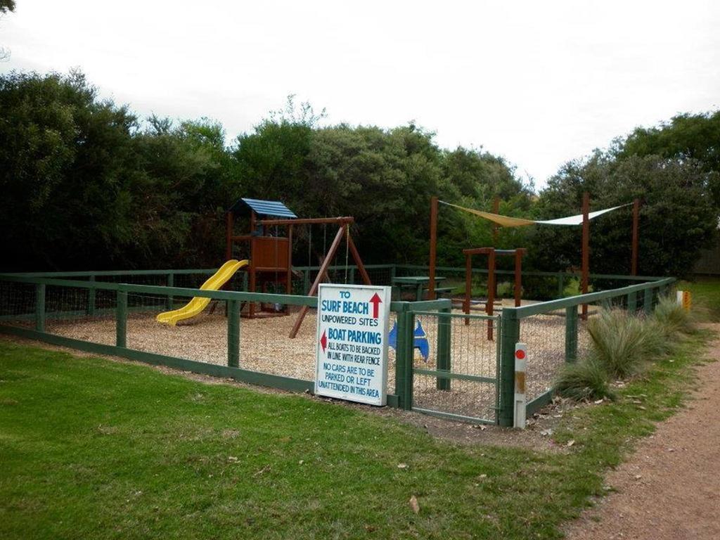 The Lakes Beachfront Holiday Park Lake Tyers Beach المظهر الخارجي الصورة